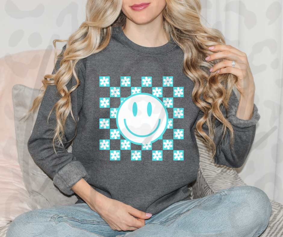 Daisy Hippie Smiley Crewneck – Retro Flower Happy Face Sweatshirt