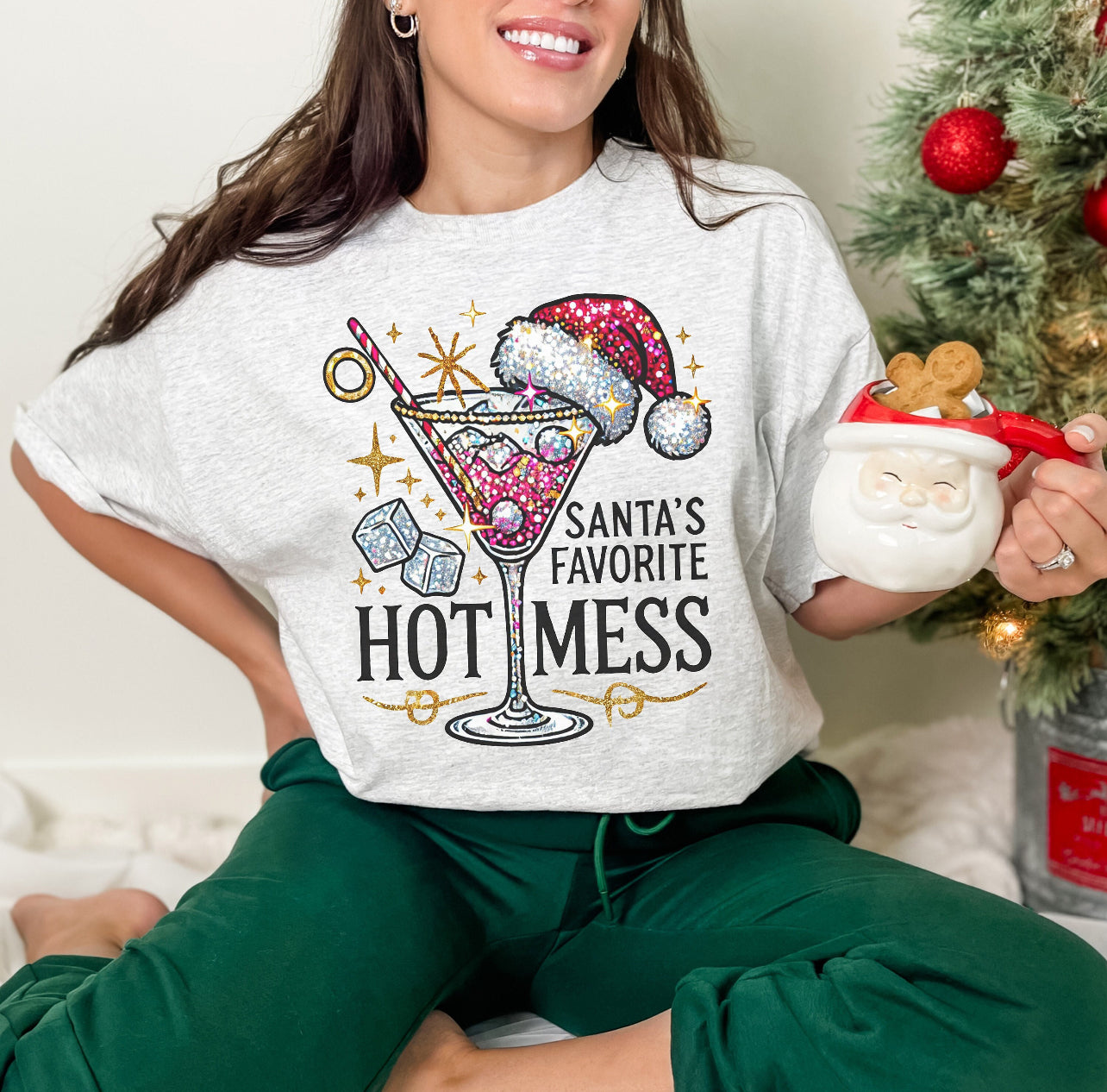 Santa’s Favorite Hot Mess Shirt – Funny Holiday Comfort Tee