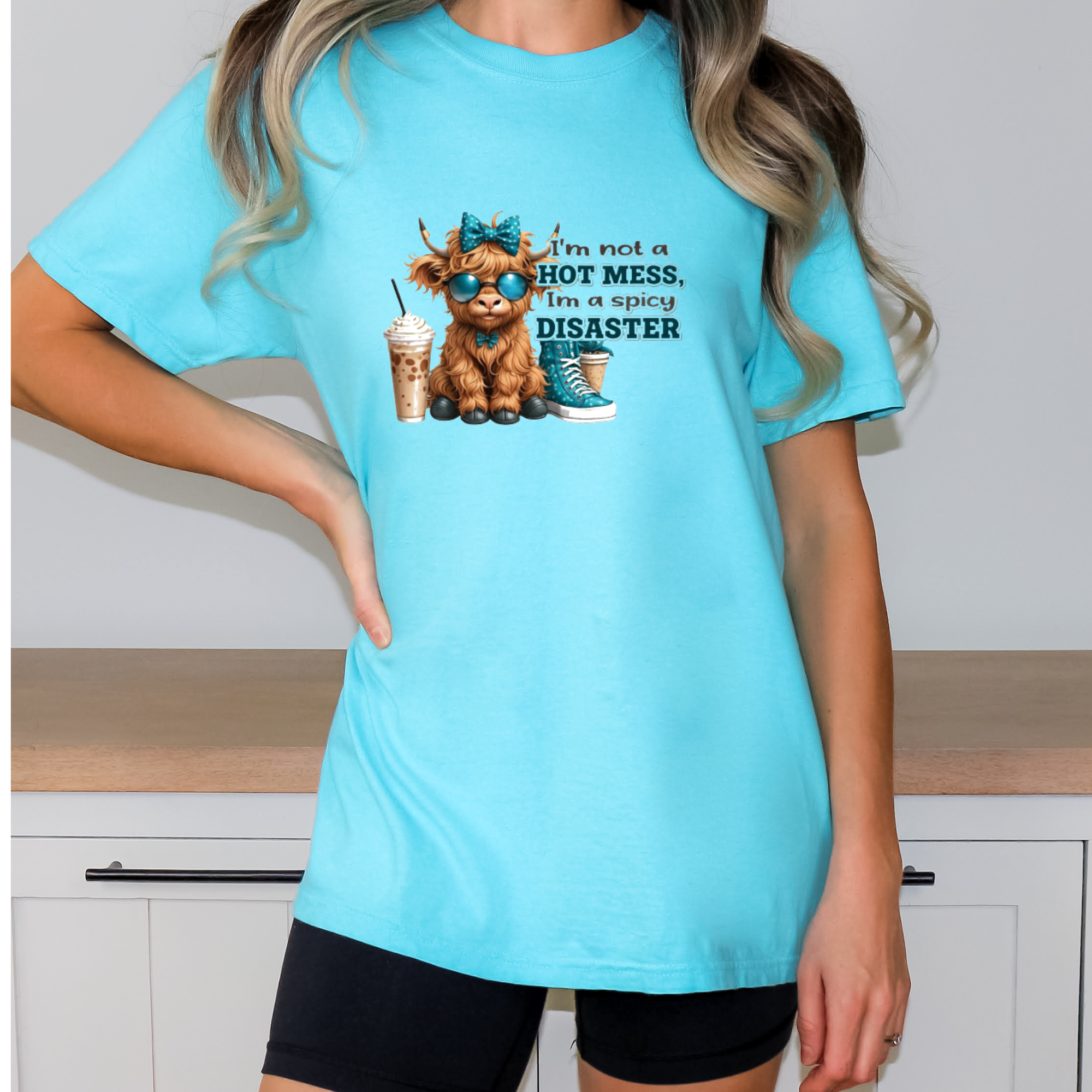 Spicy Disaster Highland Cow Graphic Tee – Funny Hot Mess Women’s T‑Shirt for Casual Everyday Style
